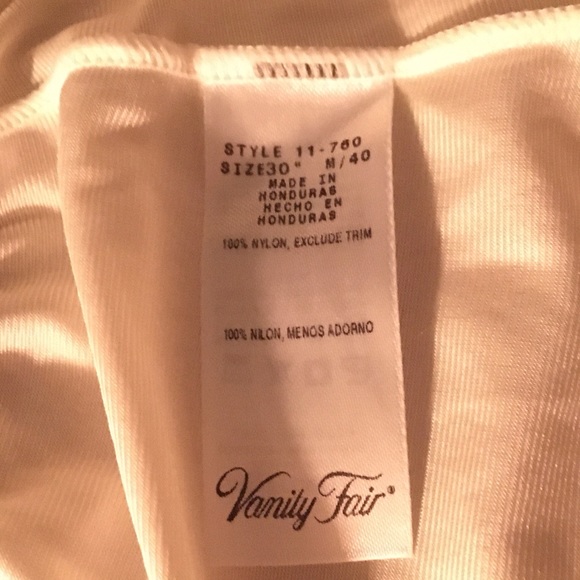 Vanity Fair Neutral Slip w/ Slit M 29” Long New - Picture 4 of 5
